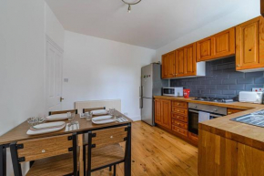 Pass the Keys Modern Simplicity 10mins from Westfield, Stratford